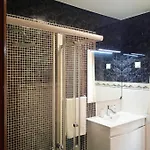 Chalas Place Apartament