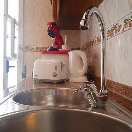 Chalas Place Apartment *