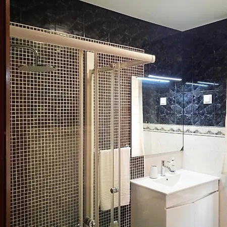 Chalas Place Apartment